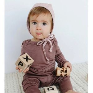 Solly Baby Sleeper in Cottage Rose